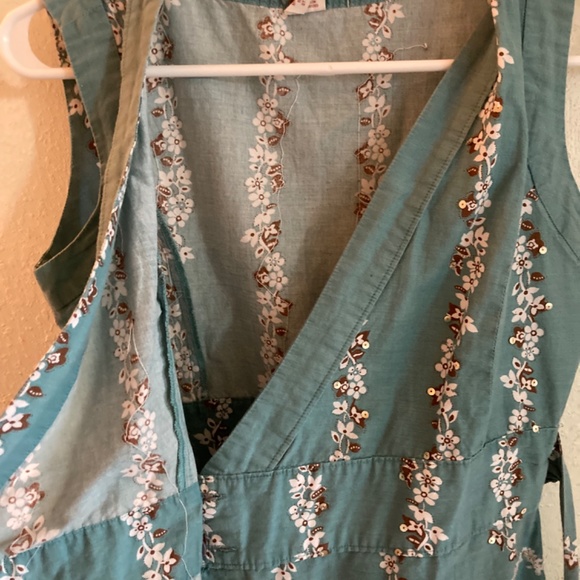 Cute Wrap Top/Tank - Picture 3 of 3